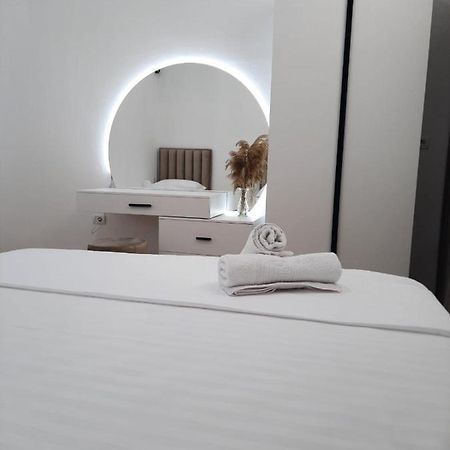 Vila Pushimi Regis Velipojë Esterno foto