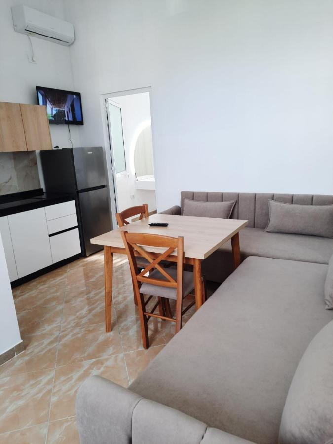 Vila Pushimi Regis Velipojë Esterno foto