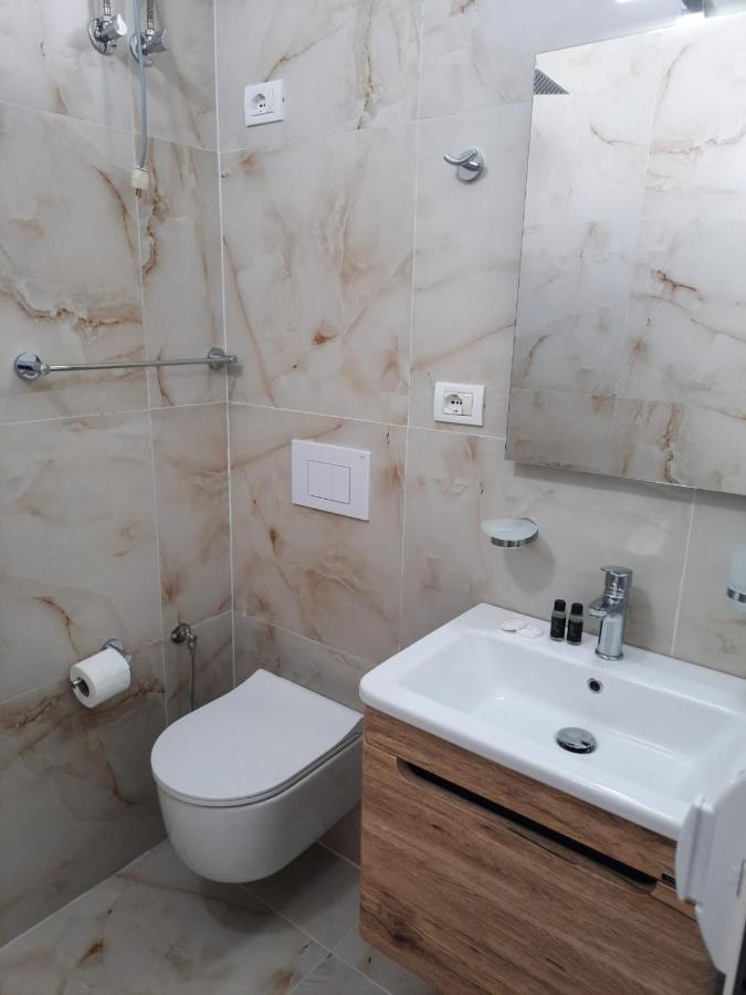 Vila Pushimi Regis Velipojë Esterno foto