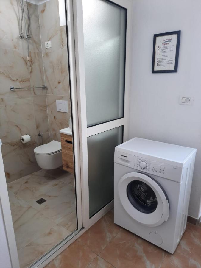 Vila Pushimi Regis Velipojë Esterno foto