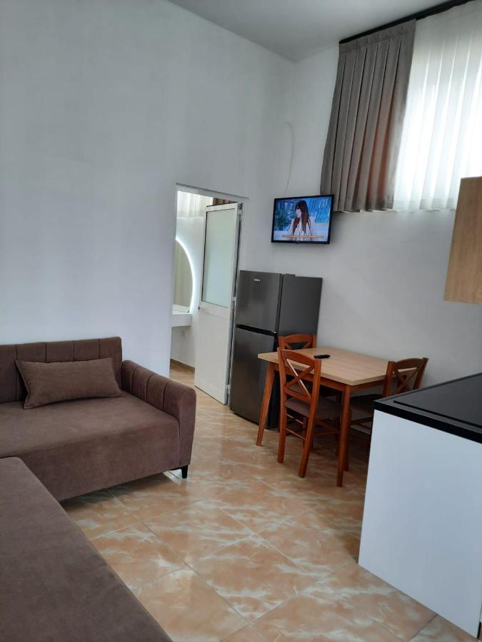Vila Pushimi Regis Velipojë Esterno foto