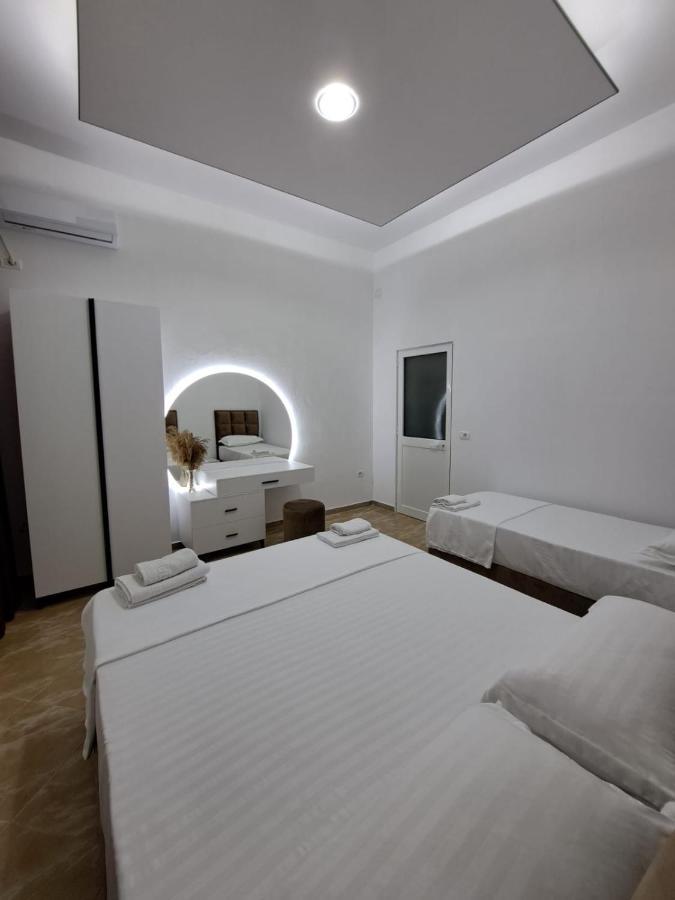 Vila Pushimi Regis Velipojë Esterno foto
