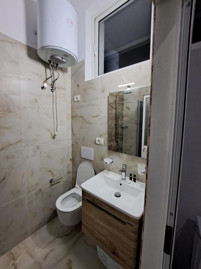 Vila Pushimi Regis Velipojë Esterno foto