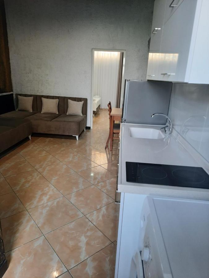 Vila Pushimi Regis Velipojë Esterno foto